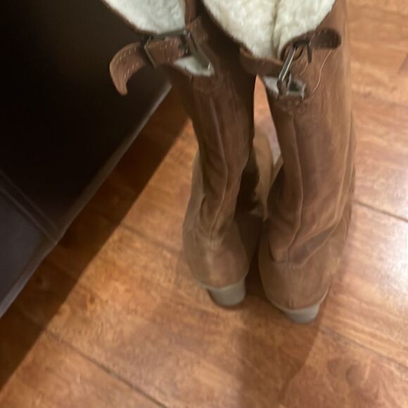 Tan Suede Wedge Winter Boots                  - Picture 6 of 6